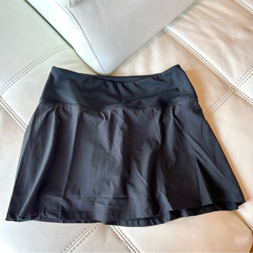 NWT Marika black running skirt